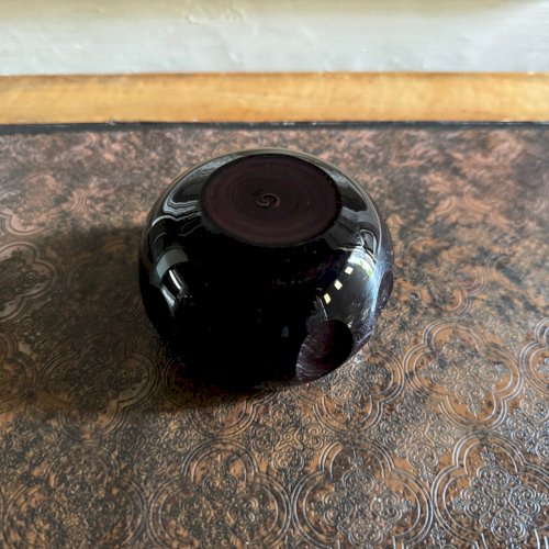 Presse-papier en cristal Saint-Louis fond violet XXe M3567