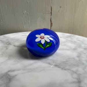 Paperweight or crystal sulfur Saint-Louis XXth SL 1984 white flower M3566