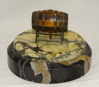 CLIPBOARD WORK MASTER WOOD AND METAL BARREL ON MARBLE PLATE D