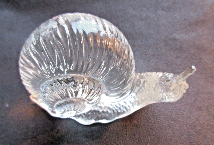 Presse-papier Vintage en verre massif incolore: Gros escargot avec sa coquille