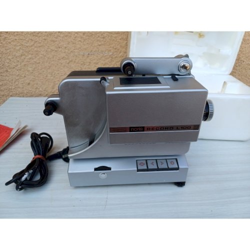 Projecteur de Film Noris Record L100