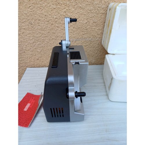 Projecteur de Film Noris Record L100