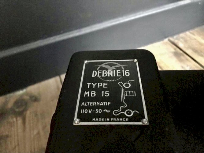 Projecteur sonore vintage 16 mm type MB 15 Debrie,appareil ancien avec enceinte