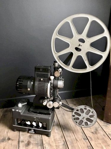 Projecteur sonore vintage 16 mm type MB 15 Debrie,appareil ancien avec enceinte