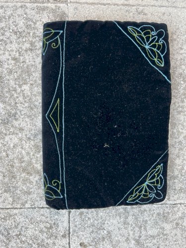 Protège mouchoirs 19e en velours Soie Peint à la main Floral Collection Ancien