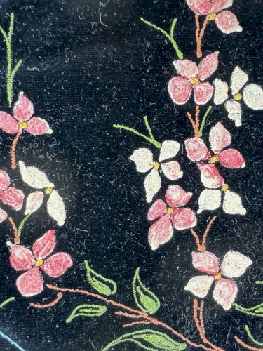 Protège mouchoirs 19e en velours Soie Peint à la main Floral Collection Ancien