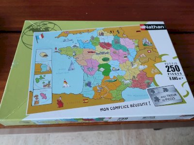 Puzzle carte de France 250 pièces marque Nathan