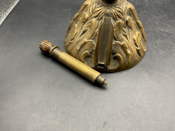 Pyrogène de comptoir, bar ,……ALLUMOIR EN BRONZE V. FALQUE LYON