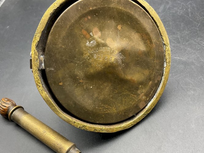 Pyrogène de comptoir, bar ,……ALLUMOIR EN BRONZE V. FALQUE LYON