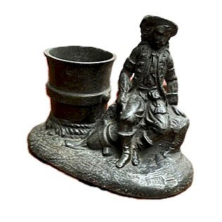 Figurine / Statuette de mousquetaire pyrogène porte allumettes de table