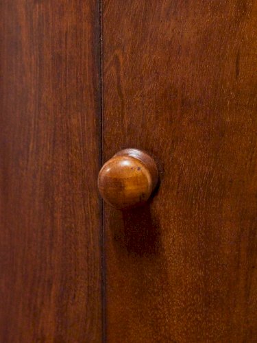 Quentin, le bar somno en bois et marbre N°43