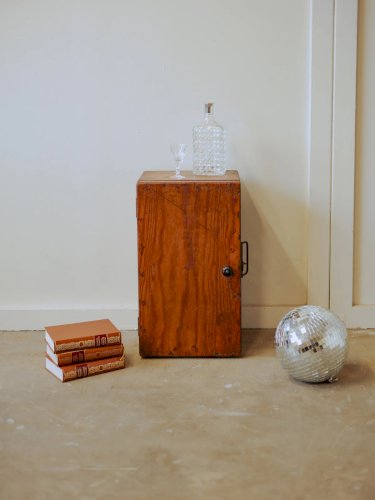 Quentin, le mini bar en bois N°59