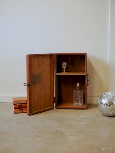 Quentin, le mini bar en bois N°59