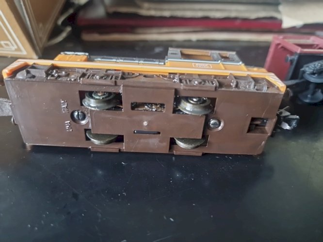 Rame Train Lima. Une Loco + 2 Wagons