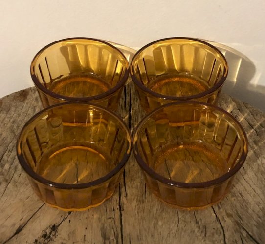 Ramequins rétro vintage en verre ambré Vereco