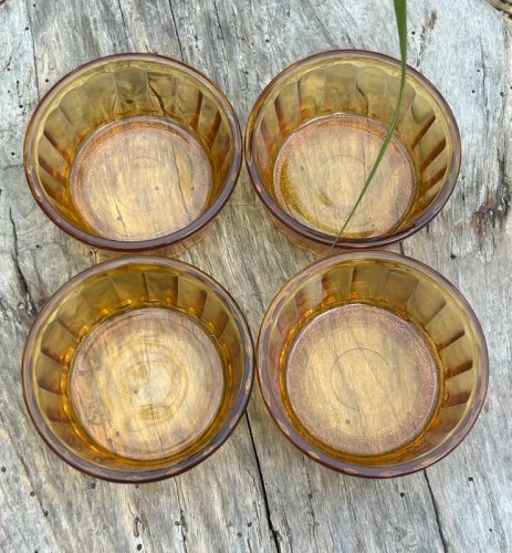Ramequins rétro vintage en verre ambré