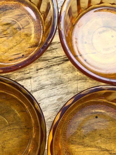 Ramequins vintage en verre ambré Vereco