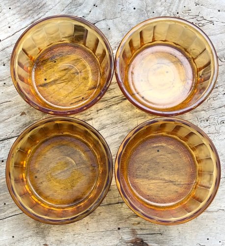 Ramequins vintage en verre ambré Vereco