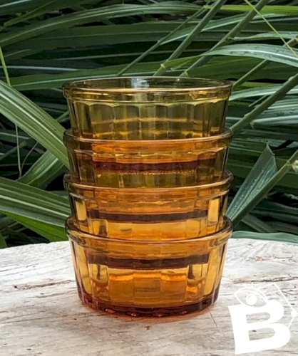 Ramequins vintage en verre ambré Vereco