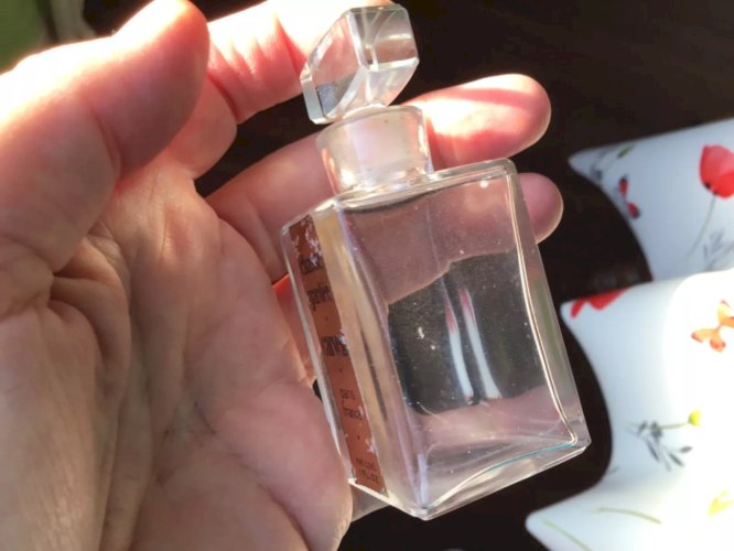 RARE ancien flacon à parfum  Carven Chasse gardée paris france 1950 étiquette 