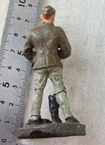 Rare ancienne figurine, soldat, nettoyeur de bottes, Elastolin, vintage