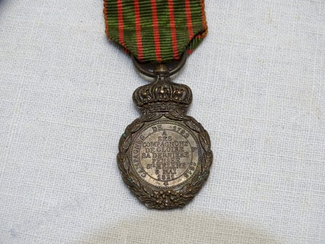 -RARE ANCIENNE REDUCTION MEDAILLE SAINT HELENE NAPOLEON I collection militaria