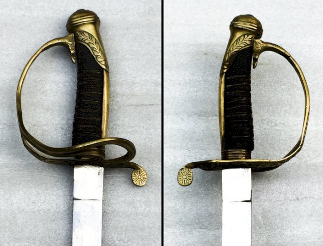 RARE & BEAU SABRE PALASH D'OFFICIER D'INFANTERIE PORTUGAIS MOD.1897 XIX ORIGINAL