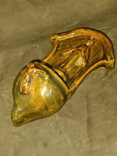 rare benitier terre  cuite signé Insel Topferei en bon etat