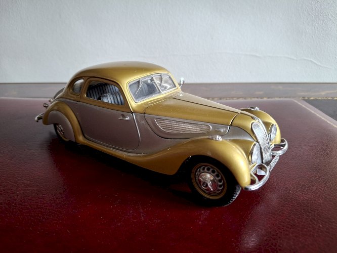 Rare BMW 327 coupé 1937 1/18 Guiloy très bon état