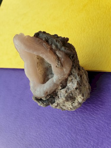 Rare Calcédoine formée 8,6 cm