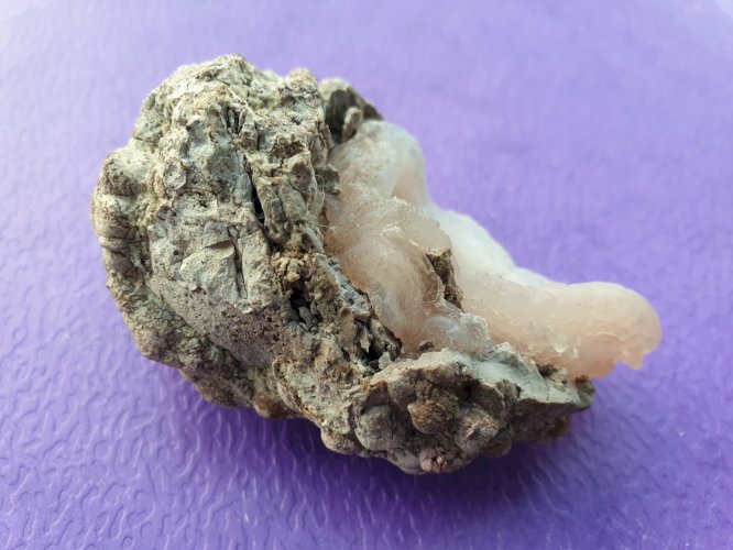 Rare Calcédoine formée 8,6 cm