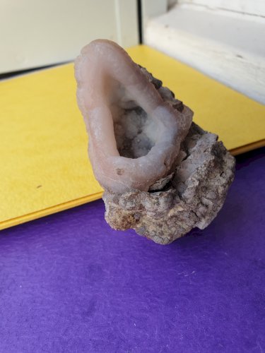 Rare Calcédoine formée 8,6 cm