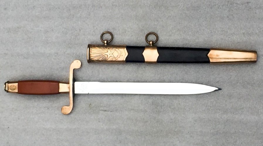 RARE DAGUE ARMÉE DE TERRE RUSSE SOVIÉTIQUE CCCP URSS POST WW2 BULAT 1982 ORIGINALE