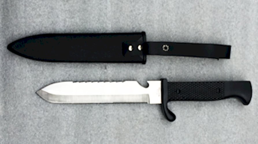 RARE DAGUE / POIGNARD SCOUT ALLEMAND TYPE H.J. DENTS DE SCIE POSTWW2 ORIGINAL