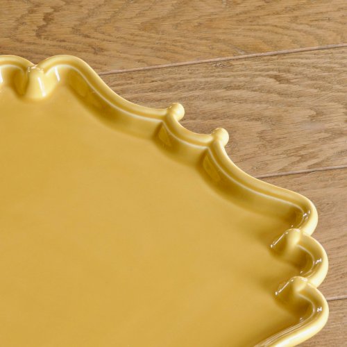 Rare et grand plateau en faïence festonné Bordallo Pinheiro