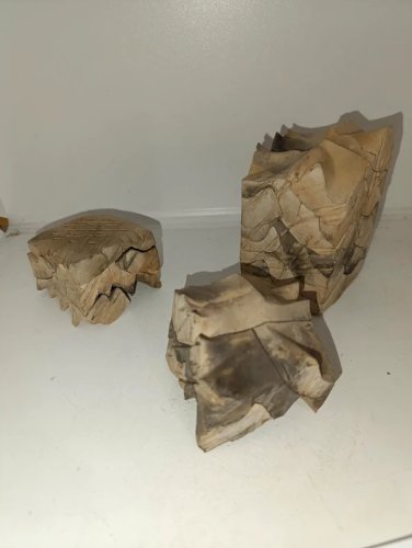 rare et tres original sculpture- casse tete en argile ou terre cuite signé sous la base en bon etat