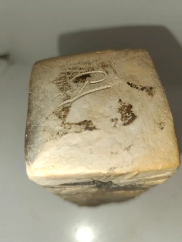 rare et tres original sculpture- casse tete en argile ou terre cuite signé sous la base en bon etat