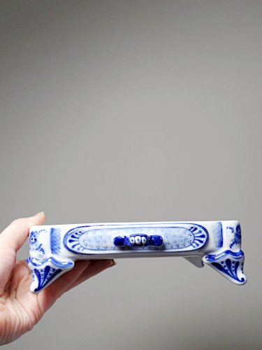 Rare et unique Echiquier de voyage porcelaine de Gzhel signé Yuri Garanin
