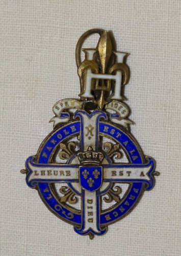 - RARE INSIGNE LEGETIMISTE POUR LE RETOUR DU COMTE de CHAMBORD FIN XIXe HENRI V