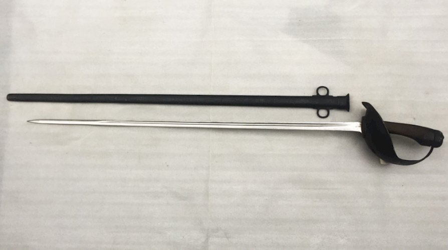 RARE, MASSIF & TRES BEAU SABRE PALASH DE CAVALERIE BRITANNIQUE, WILKINSON, WW1, ORIGINAL #54