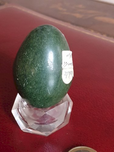 Rare oeuf de verdite longueur 6,4 cm poids 179 grammes
