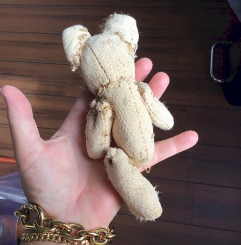 RARE ours tout petit ours  ancien  pour poupée 16 cm manque une jambe