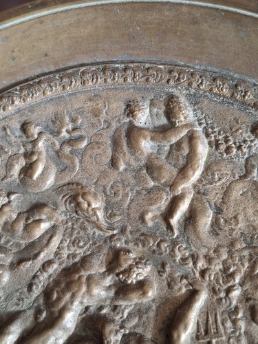 Rare Paire de coupes en bronze second empire à l'antique : Le triomphe de la Vertu, et Neptune et Amphitrite