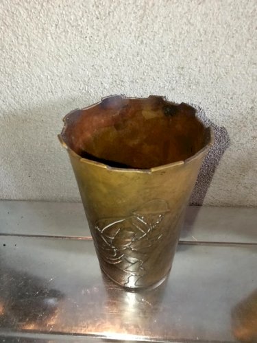 rare paire de douille sculptée ,daté et signée 1918 en bon etat