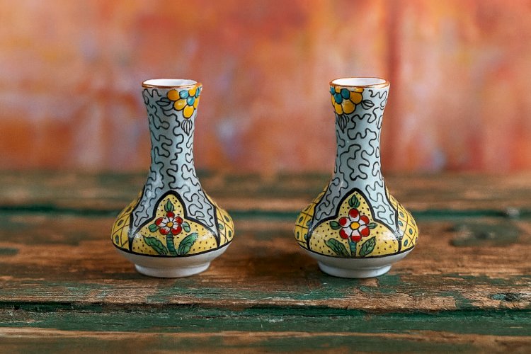 Rare paire de vases miniatures de démonstration Signés M.B Limoges XIX e siecle