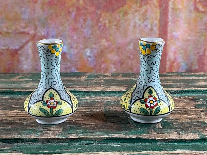 Rare paire de vases miniatures de démonstration Signés M.B Limoges XIX e siecle