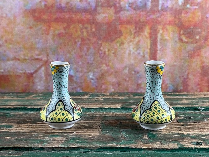 Rare paire de vases miniatures de démonstration Signés M.B Limoges XIX e siecle