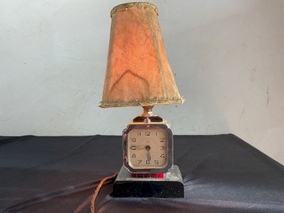 Rare réveil ancien lampe qui fonctionne aux 110 v réveil COTNA électrique