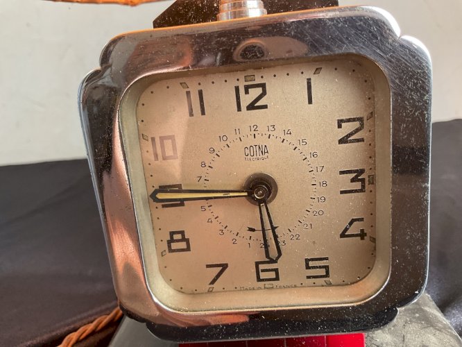 Rare réveil ancien lampe qui fonctionne aux 110 v réveil COTNA électrique