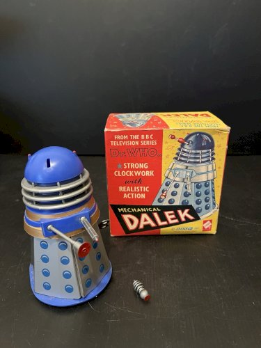 rare robot mecanique DR WHO  ENGLAND THE BBC 1965 VINTAGE SCIENCE FICTION